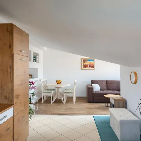 Sunny Apartment Porec Exterior photo
